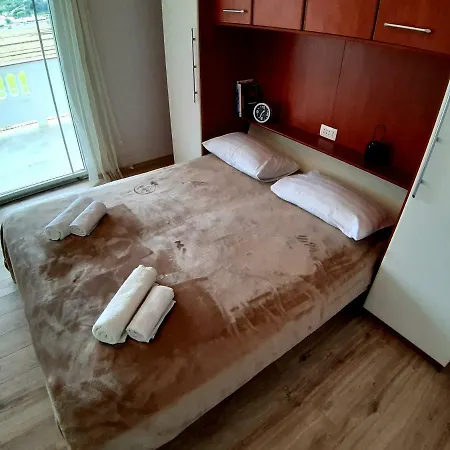 Modern With Seaview Apartman